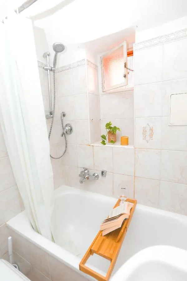 Apartment Orti 27 Rome Trastevere - Rome Vacation M&D
